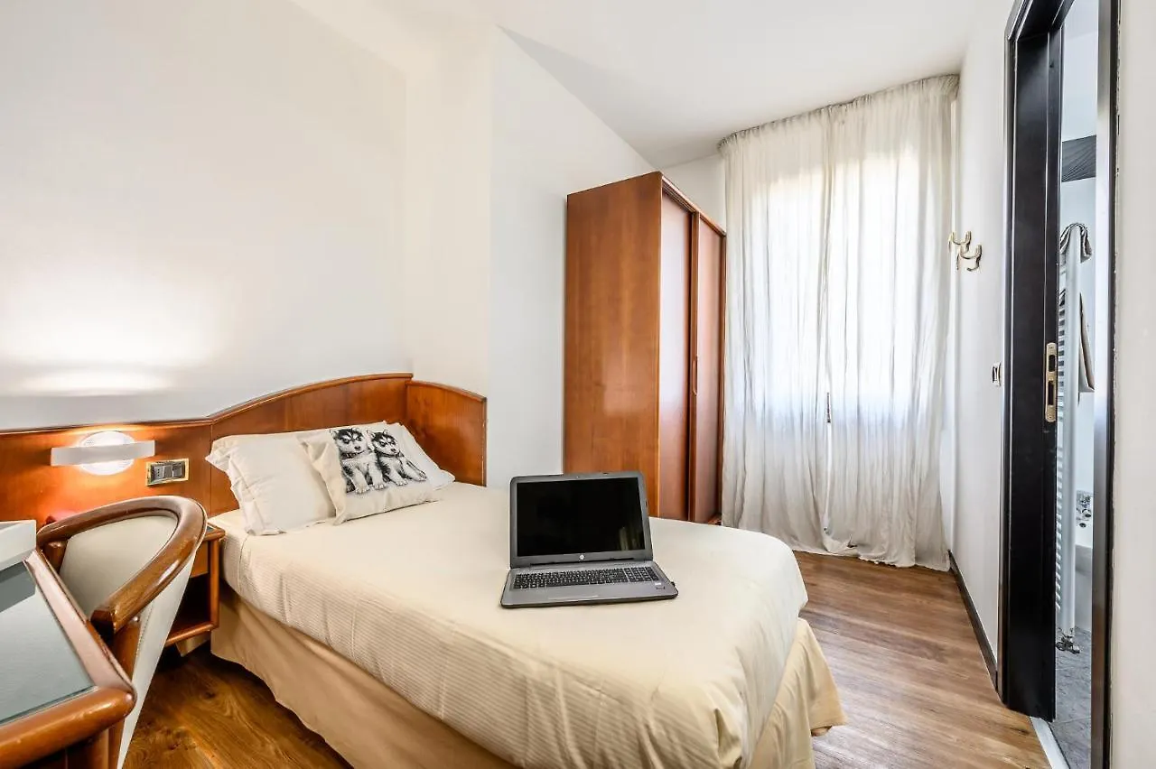 Hotel Daunia Modena