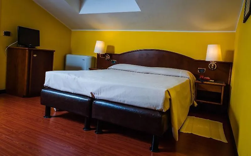 Hotel Daunia Modena