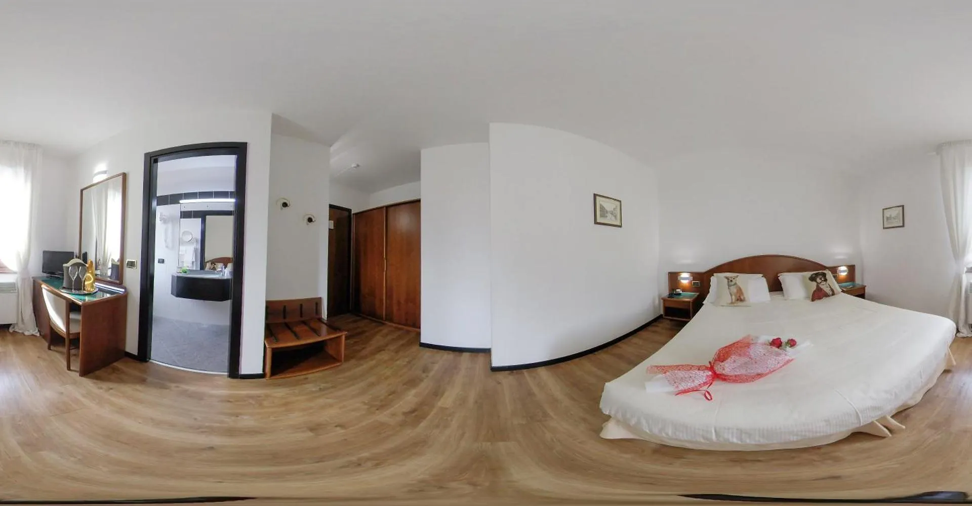 Hotel Daunia Modena Italy